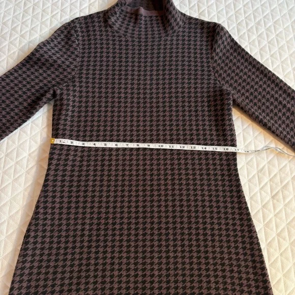 Title Nine Barra Houndstooth Tunic Sweater Dress Size M Brown Black Turtle Neck - Picture 13 of 16